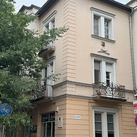 Damjanich Deluxe * Solnok