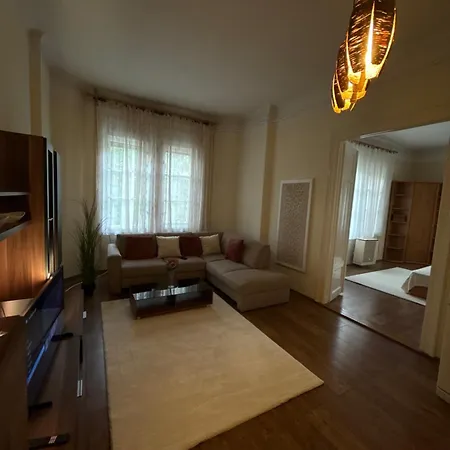 Apartment Damjanich Deluxe Szolnok